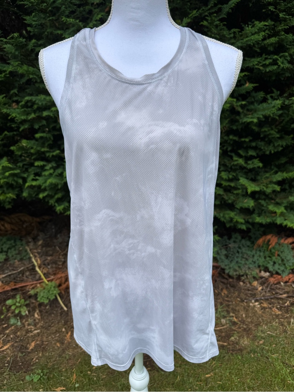 Athlete Lightweight Racerback Tank | EUC | M | Floral Neutral